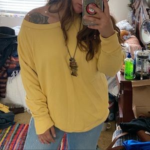 SOLD Lounge sweater - yellow